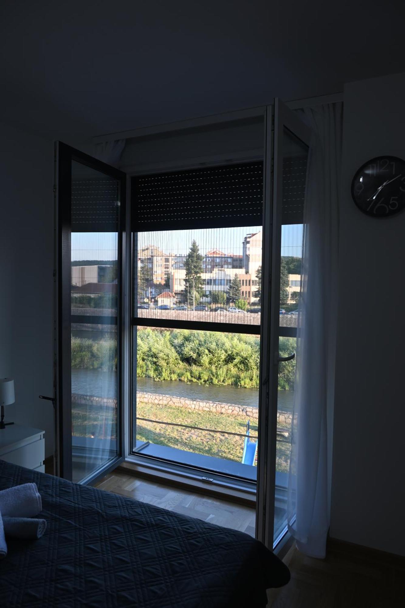 Riverside Ni Екстериор снимка